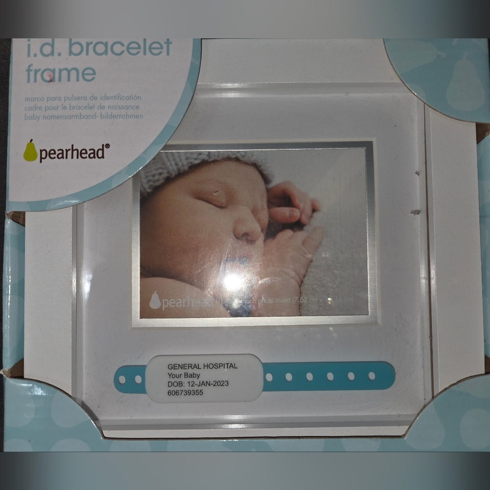 Pearhead White Baby Keepsake Frame